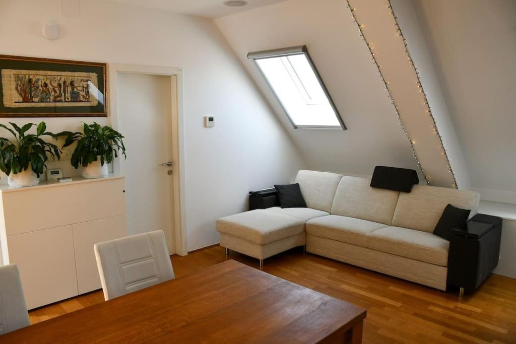 Stairway To Ljubljana Apartment Exterior foto